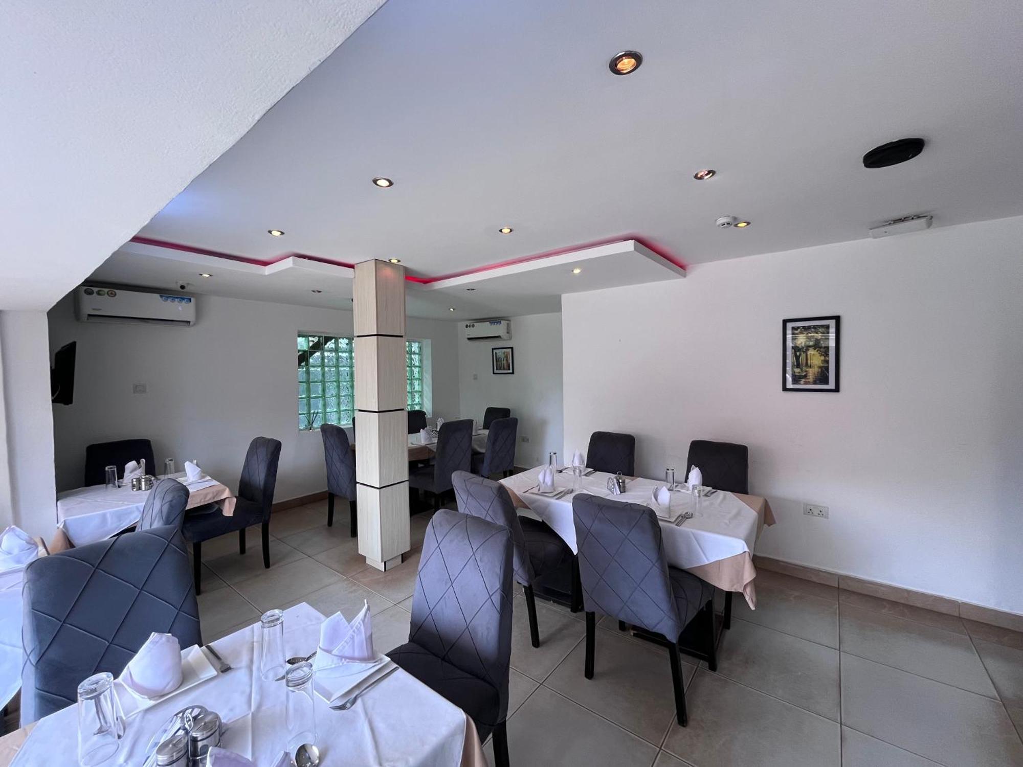 Blackwood Hotels Ikeja Extérieur photo