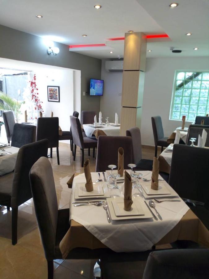 Blackwood Hotels Ikeja Extérieur photo