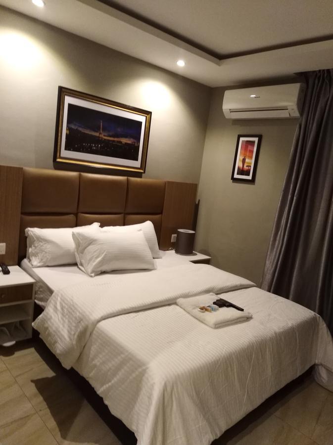Blackwood Hotels Ikeja Extérieur photo